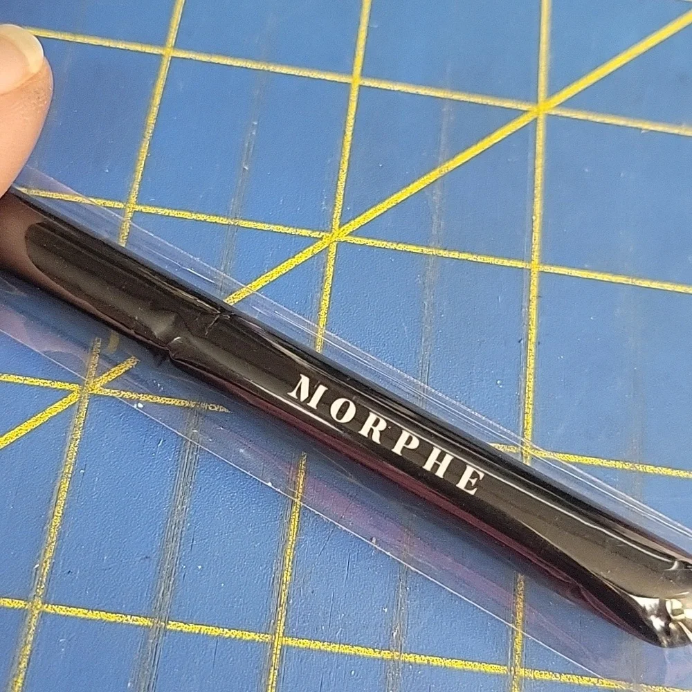 Morphe Brush in White and Black New